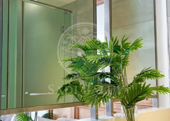 Cozy 3 Min To Rockwell View Pool Parking شقة مانيلا