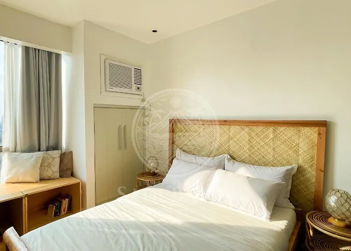 Cozy 3 Min To Rockwell View Pool Parking شقة مانيلا